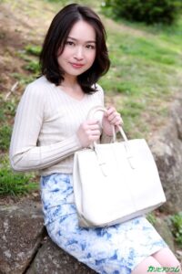 ちっちゃ可愛いキツマン熟女さんと飛びっこで火照るホテルIN！
